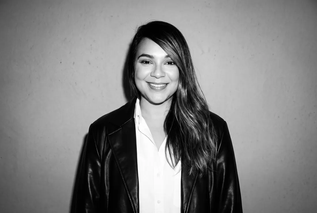 Amanda Franco sorrindo, retrato pessoal